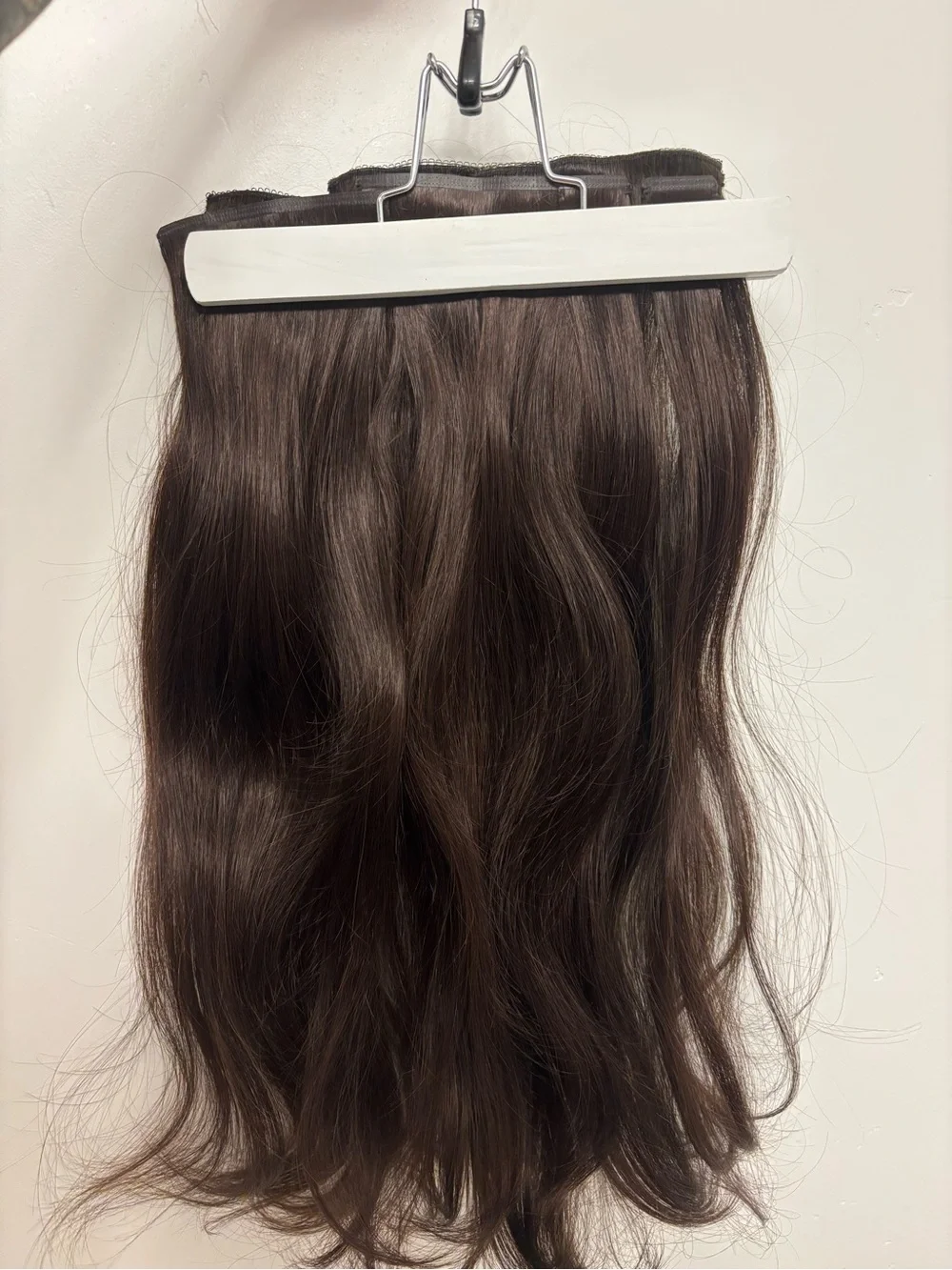 Dark Brown 22” Real Human Hair Clip in Extensions (141 grams) 7 wefts